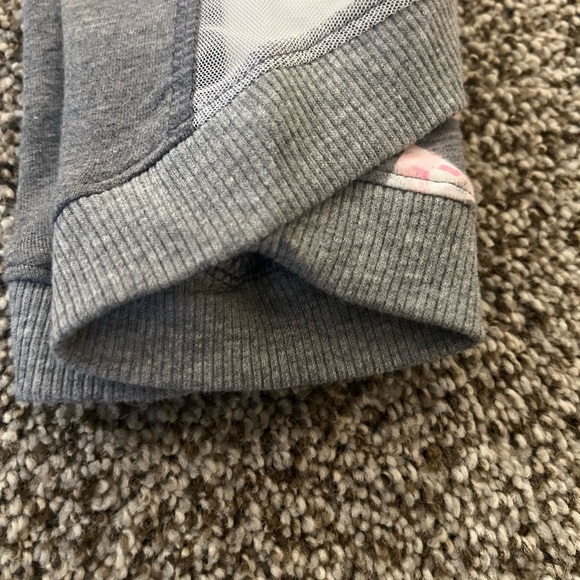 Justice athletic set girls size 6 - Picture 12 of 12